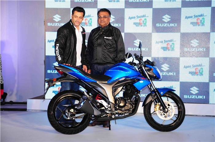 Suzuki Gixxer 150cc and Let&#8217;s scooter unveiled
